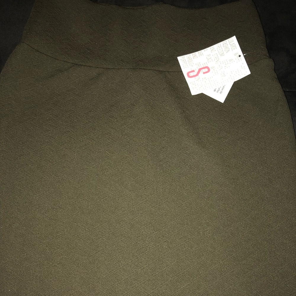 LuLaRoe BNWT Small Cassie